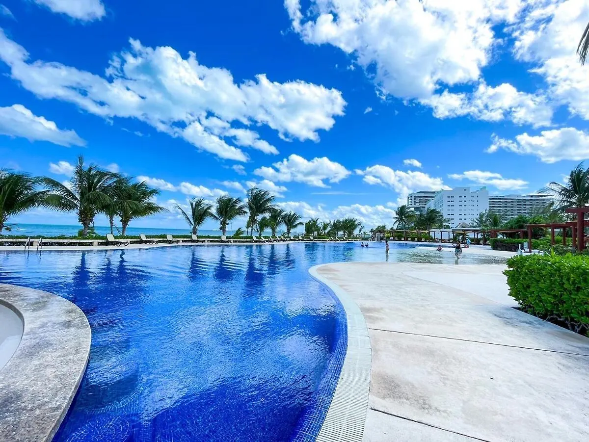 Punta Me Luxury Apartment Beach Front & Ocean View In The Best Location Of Cancun
