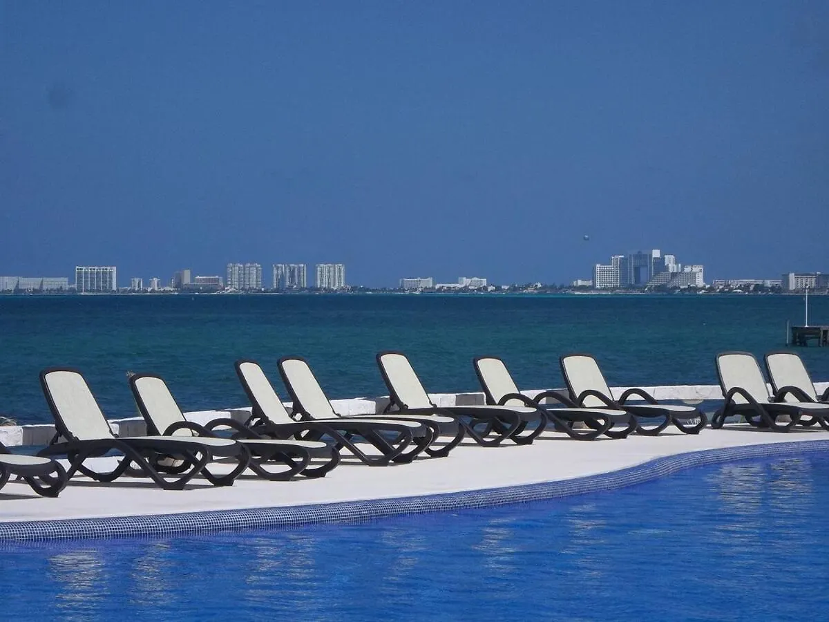 Punta Me Luxury Apartment Beach Front & Ocean View In The Best Location Of Cancun