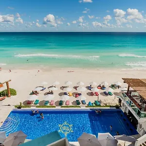 Apartamento *turquoise Escape- Beachfront By Casa Paraiso*, Cancún