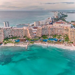 Grand Fiesta Americana Coral Resort