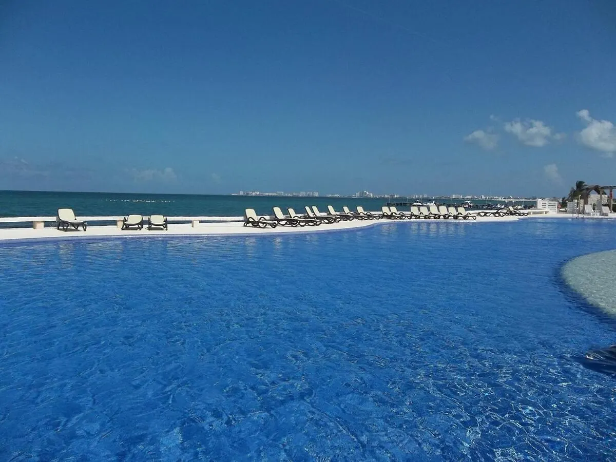 Punta Me Luxury Apartment Beach Front & Ocean View In The Best Location Of كانكون